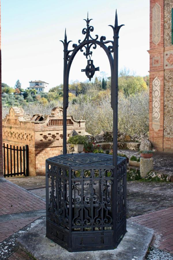 La Torre Di Caprera Siena
