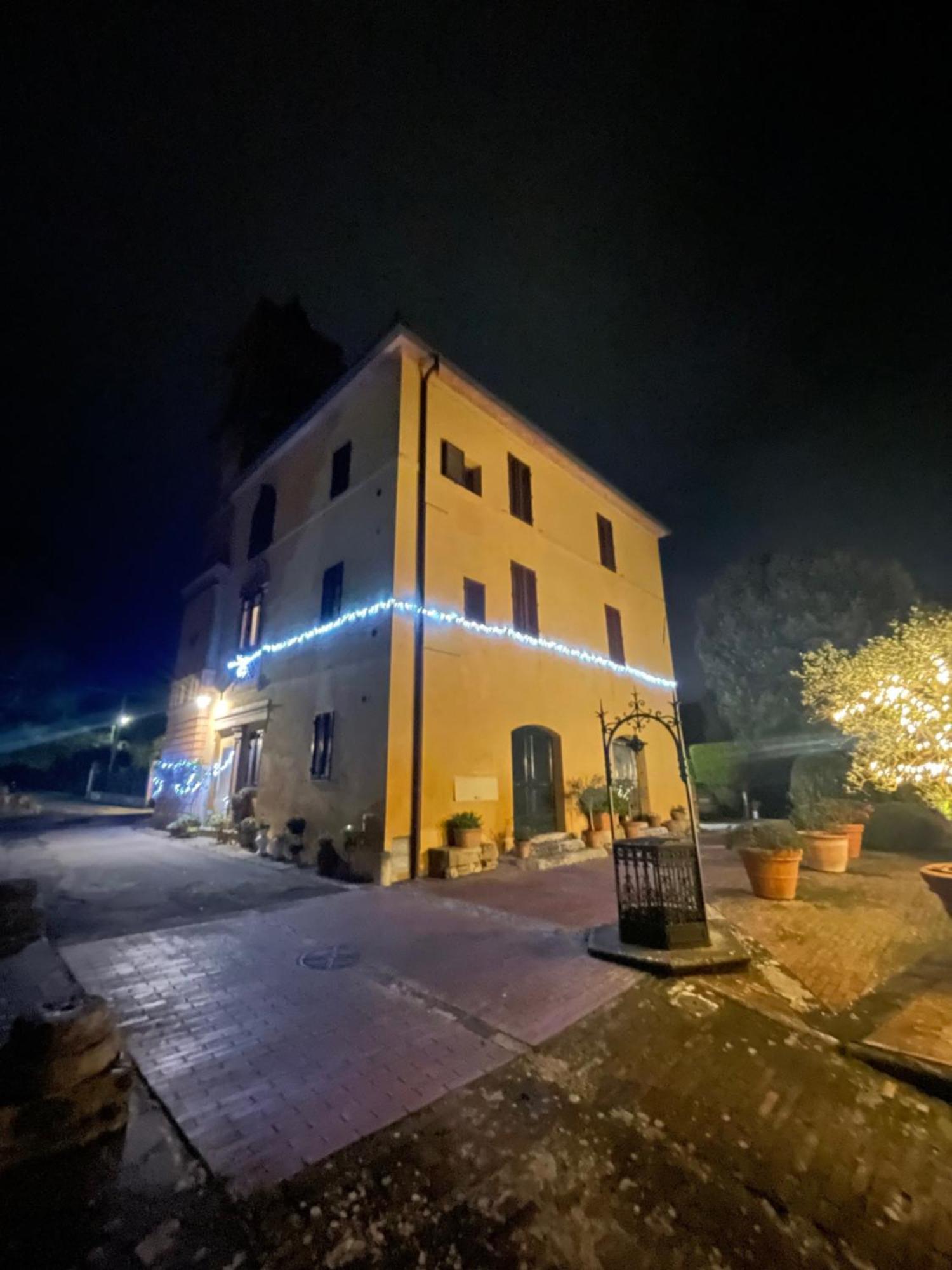 La Torre Di Caprera Apartment *
